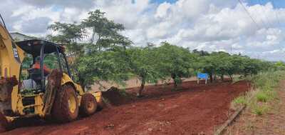 Secretaria de Obras e Urbanismo de Rio Bonito do IguaÃ§u intensifica limpeza em ruas e avenidas centrais